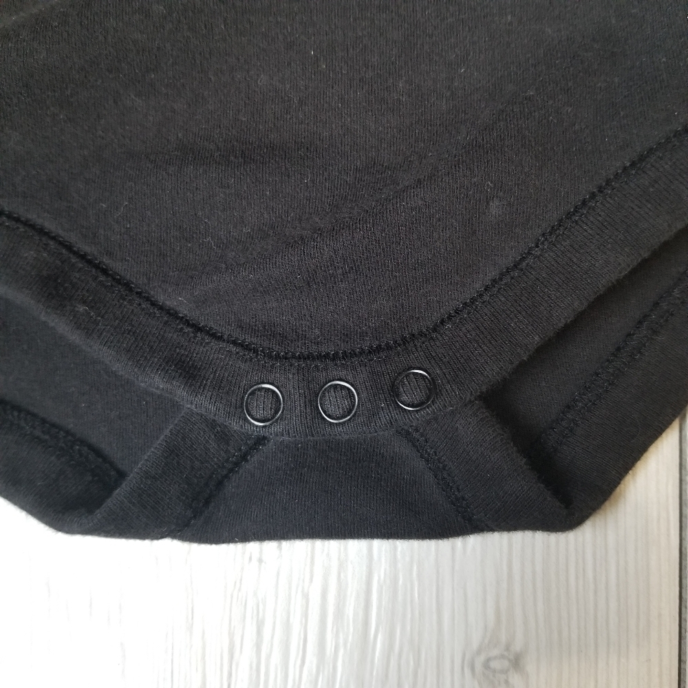 Gymboree black and red ROCK STAR onesie size 18-24mo - Picture 2 of 6